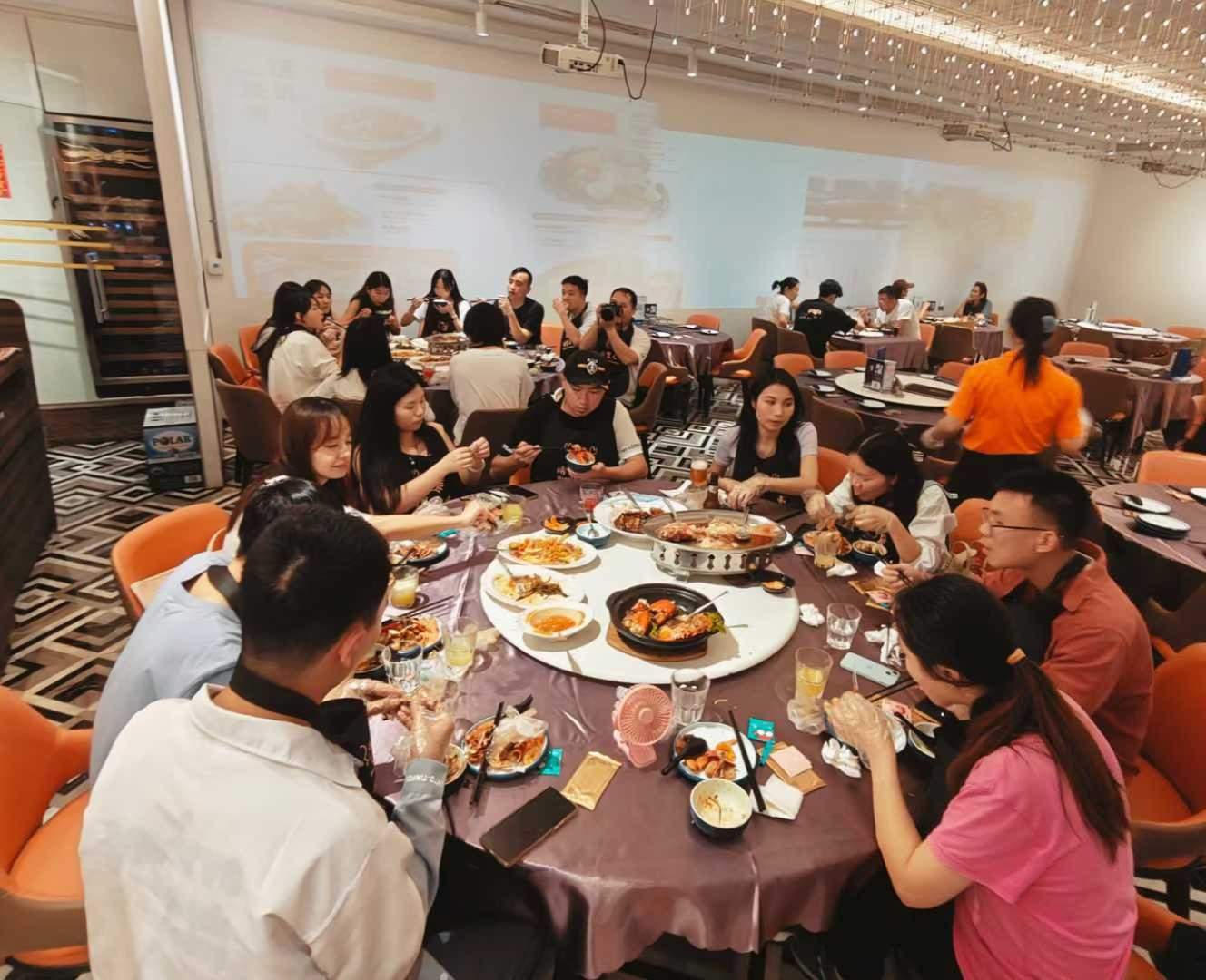 闪现新加坡