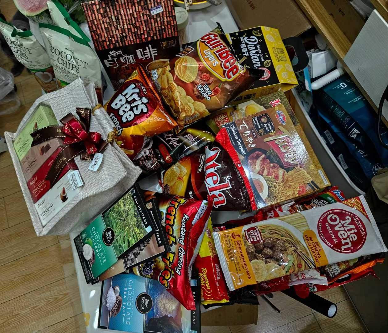 终于回来了，出去一趟瘦了6斤，带回了一堆战利品。